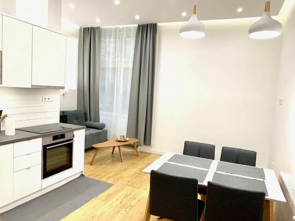 Paulay Premium Appartement *